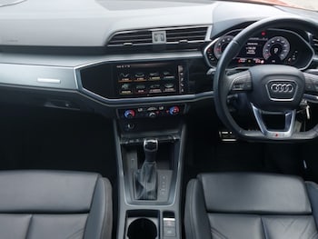 Used Audi Q3 2020 for sale - 76479424: Photo