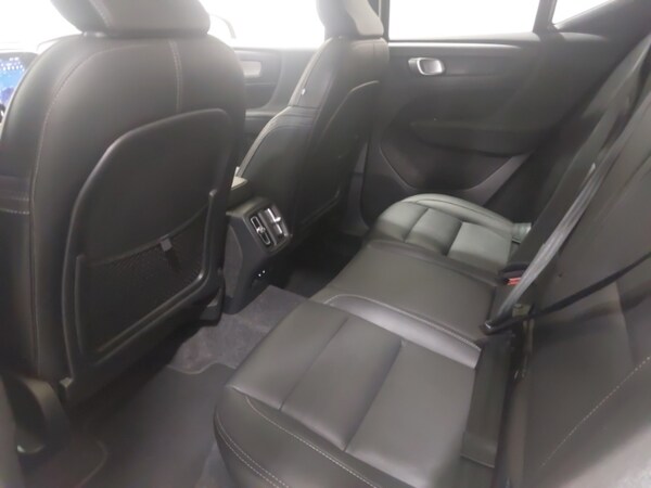 Used Volvo XC40 2024 for sale - 76348044: Photo 6