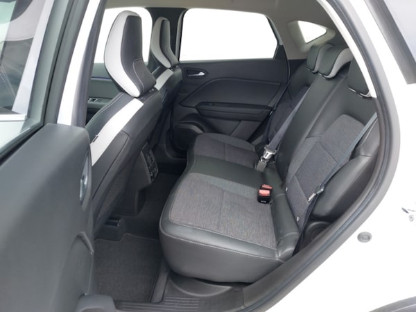 Used Renault Captur 2022 for sale - 76233256: Photo 6