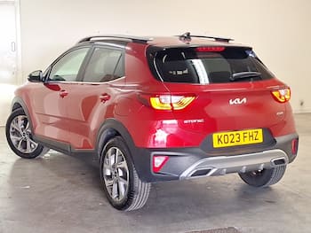 Used Kia Stonic 2023 for sale - 79755336: Photo