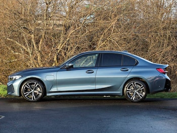 Used BMW 3 Series 2025 for sale - 77434280: Photo