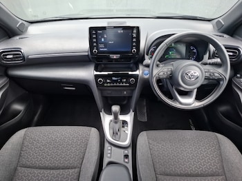 Used Toyota Yaris Cross 2023 for sale - 78723961: Photo