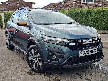 Used Dacia Sandero Stepway 2025 for sale - 79610421: Photo