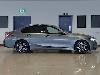 Used BMW 3 Series 2023 for sale - 77823316: Photo