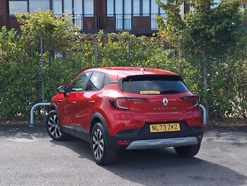 Used Renault Captur 2023 for sale - 75755326: Photo