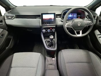 Used Renault Clio 2025 for sale - 79180616: Photo