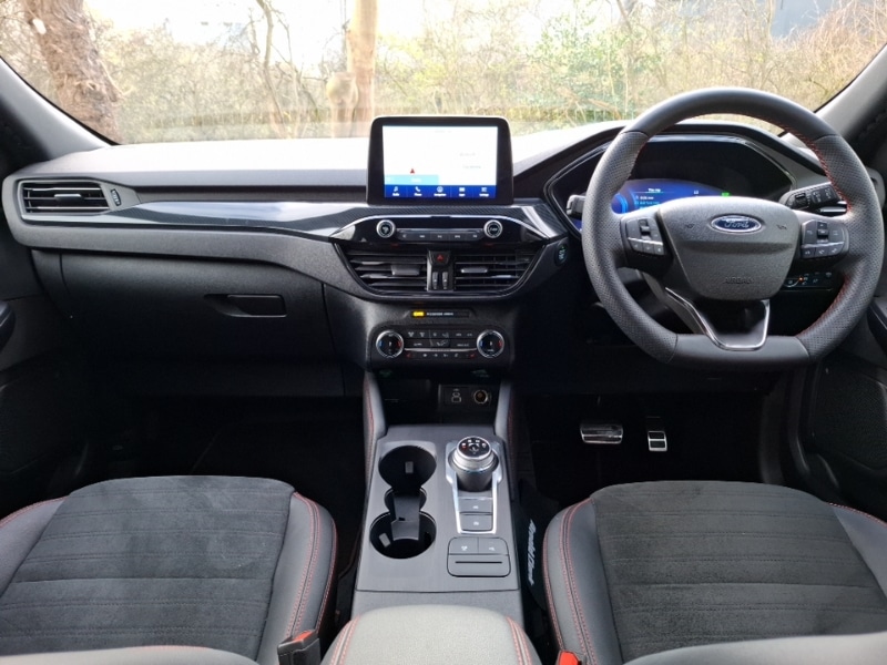 Used Ford Kuga 2023 for sale - 77948998: Photo 2
