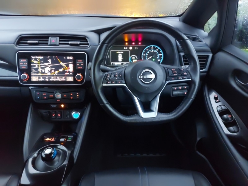 Used Nissan Leaf 2022 for sale - 77012825: Photo 7