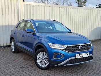 Used Volkswagen T-Roc 2023 for sale - 78080283: Photo