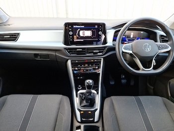 Used Volkswagen T-Roc 2023 for sale - 78080283: Photo