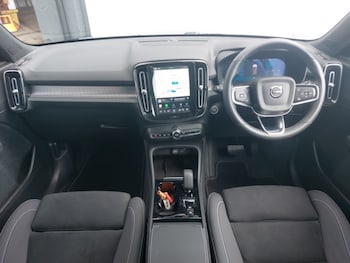 Used Volvo XC40 2024 for sale - 79492711: Photo