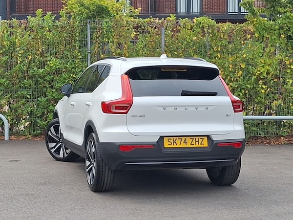 Used Volvo XC40 2024 for sale - 76288743: Photo 3
