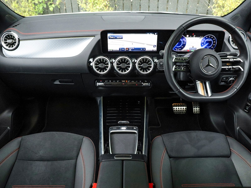 Used Mercedes-Benz EQA 2024 for sale - 76861531: Photo 2