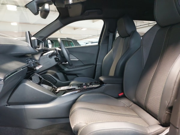 Used Peugeot 2008 2024 for sale - 76321195: Photo 5