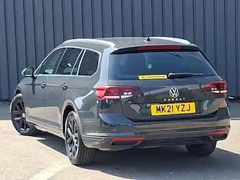 Used Volkswagen Passat 2021 for sale - 79011624: Photo