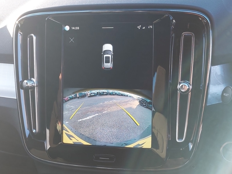 Used Volvo XC40 2025 for sale - 76639665: Photo 11