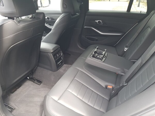Used BMW 3 Series 2024 for sale - 76160162: Photo 6