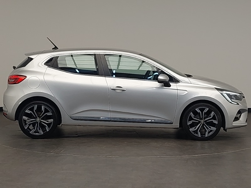 Used Renault Clio 2022 for sale - 76446295: Photo 2