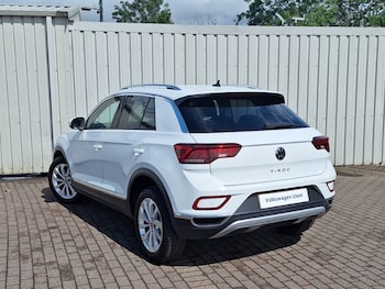Used Volkswagen T-Roc 2023 for sale - 79439851: Photo