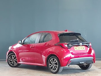 Used Toyota Yaris 2023 for sale - 79302753: Photo