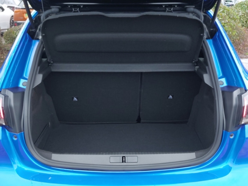 Used Peugeot 208 2023 for sale - 77847670: Photo 8