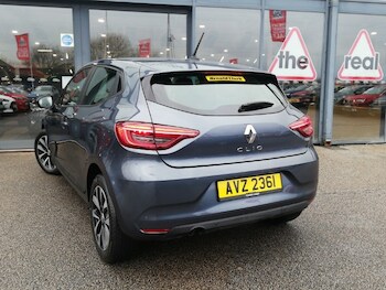 Used Renault Clio 2022 for sale - 77304674: Photo