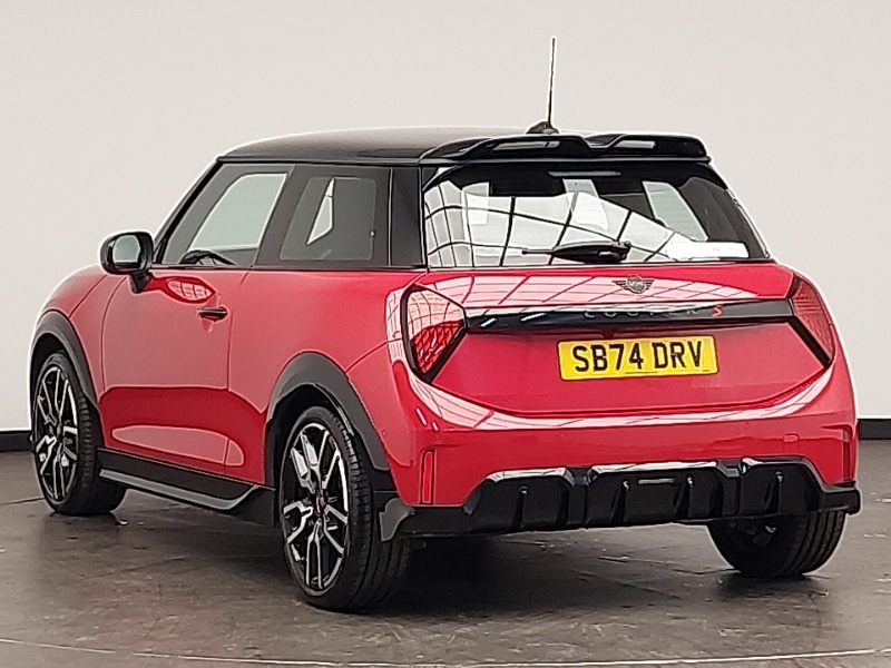 Used MINI Cooper 2024 for sale - 77924625: Photo 3