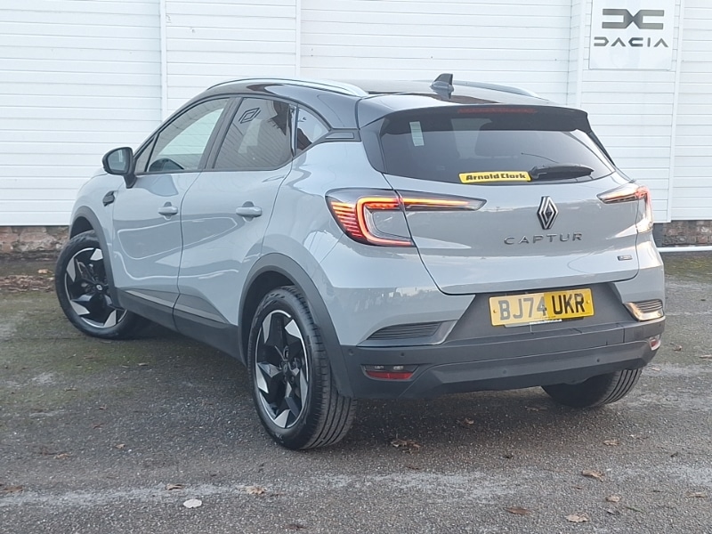 Used Renault Captur 2024 for sale - 76652103: Photo 3