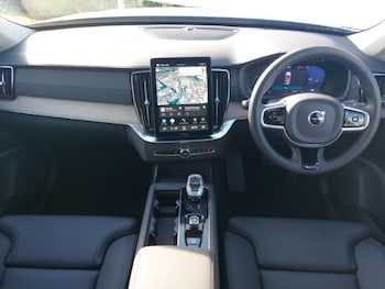 Used Volvo XC90 2024 for sale - 75882617: Photo