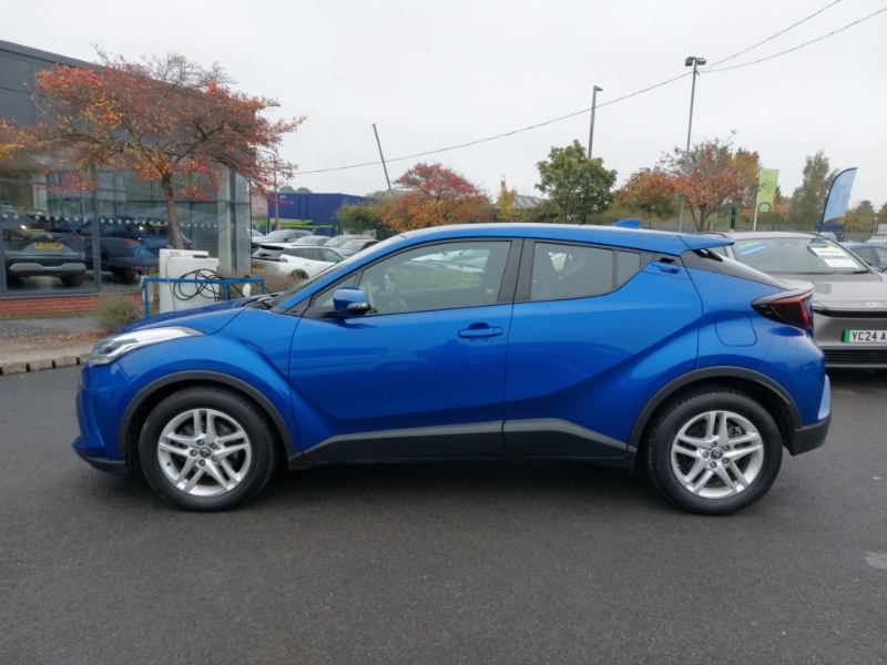 Used Toyota C-HR 2022 for sale - 76688124: Photo 4