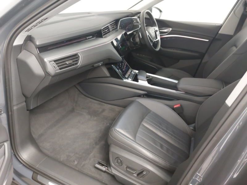 Used Audi Q8 2023 for sale - 77454555: Photo 7