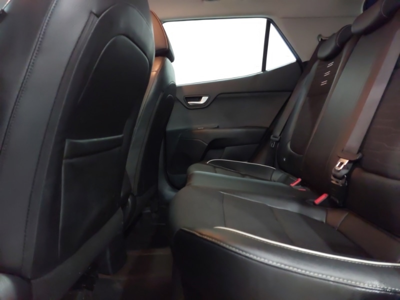 Used Kia Stonic 2021 for sale - 76548256: Photo 6