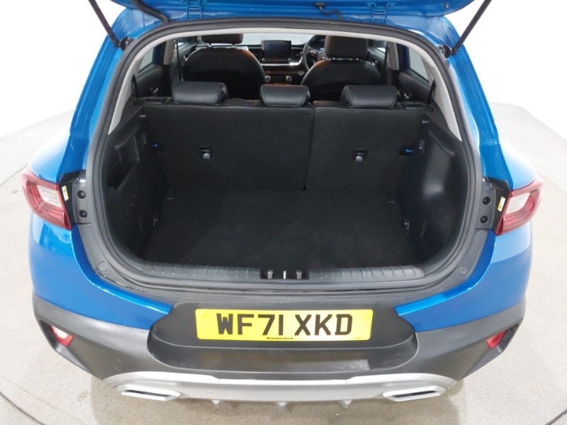 Used Kia Stonic 2021 for sale - 76548256: Photo 8