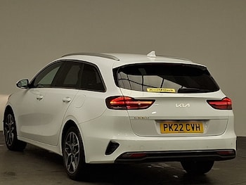 Used Kia Ceed 2022 for sale - 76465658: Photo