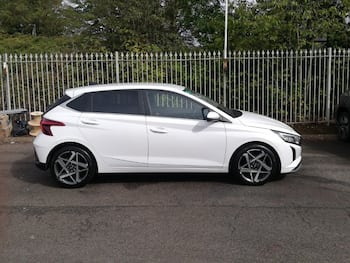 Used Hyundai i20 2024 for sale - 79803176: Photo