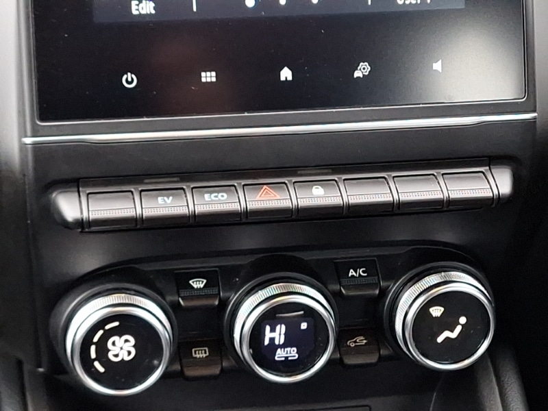 Used Renault Clio 2024 for sale - 76759072: Photo 11