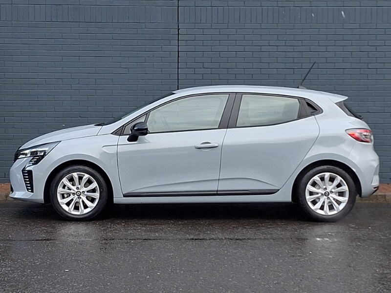 Used Renault Clio 2024 for sale - 76759072: Photo 4