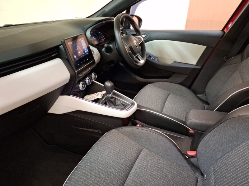 Used Renault Clio 2023 for sale - 77949732: Photo 5