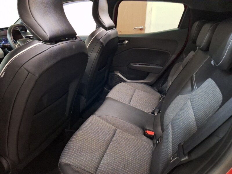 Used Renault Clio 2023 for sale - 77949732: Photo 6