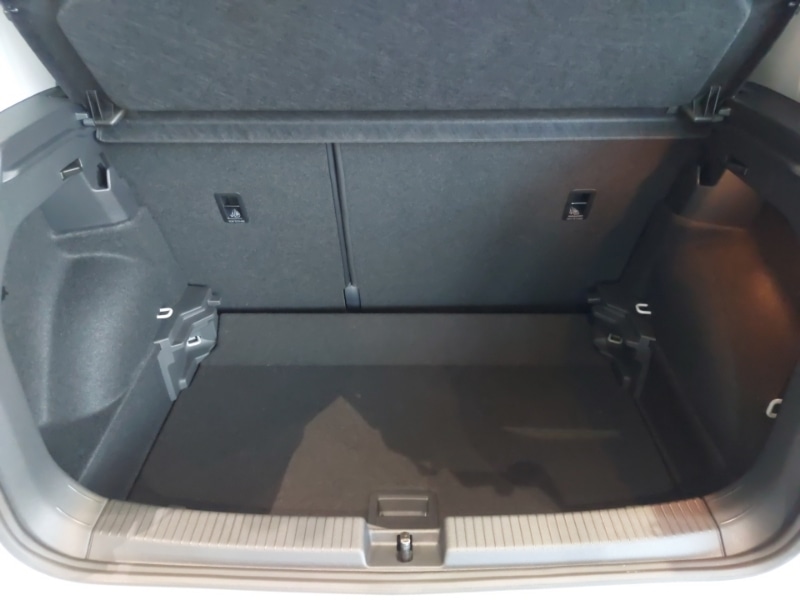 Used Volkswagen T-Cross 2024 for sale - 77253324: Photo 8