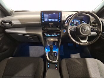 Used Toyota Yaris Cross 2022 for sale - 78141991: Photo