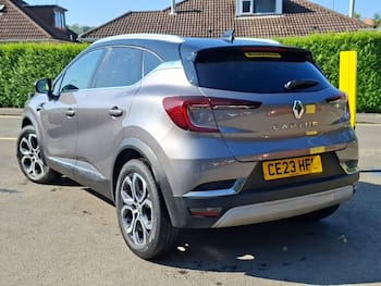 Used Renault Captur 2023 for sale - 79641697: Photo