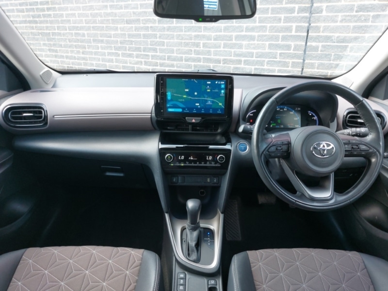 Used Toyota Yaris Cross 2022 for sale - 77266150: Photo 2
