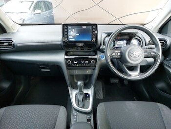 Used Toyota Yaris Cross 2023 for sale - 77767834: Photo