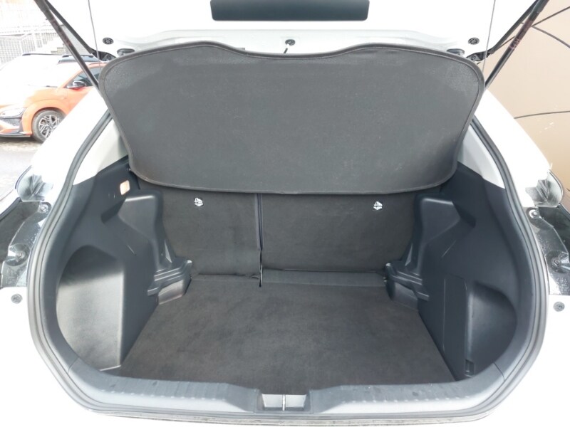 Used Toyota Yaris Cross 2023 for sale - 77767834: Photo 8