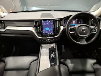 Used Volvo XC60 2023 for sale - 75686453: Photo