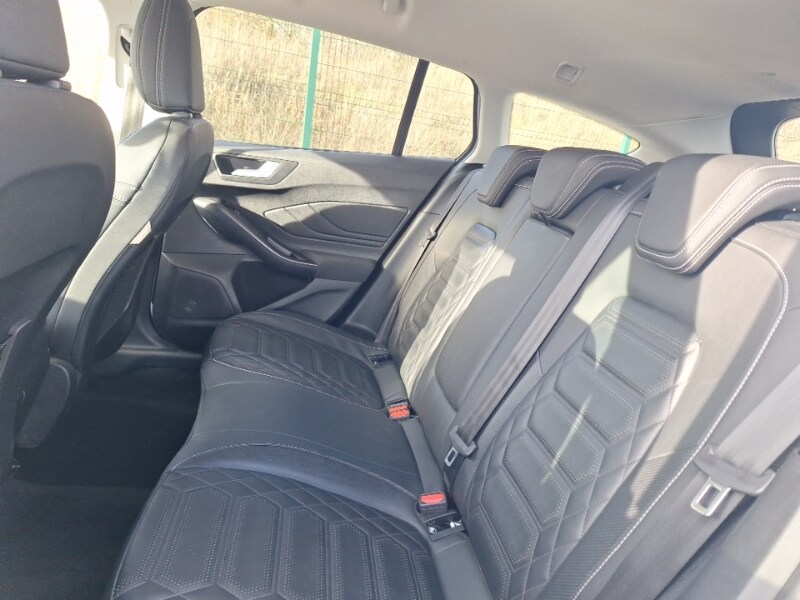Used Ford Focus 2023 for sale - 77948423: Photo 6