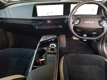 Used Kia EV6 2021 for sale - 77184560: Photo