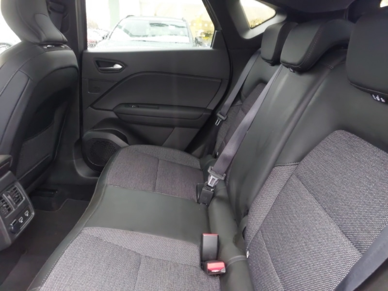 Used Renault Captur 2023 for sale - 76456524: Photo 6