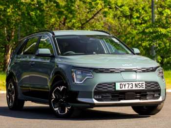 2023 - 150kW 3 65kWh 5dr Auto